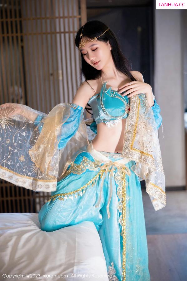   [XiuRen]高清写真图 2023.10.07 No.7469 幼幼 西域舞娘 美腿第16张图片